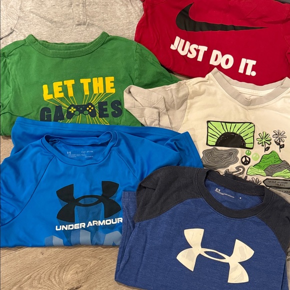 Under Armour Kids' T-Shirts - Black, Red, Green, Blue, Gray - Picture 3 of 4